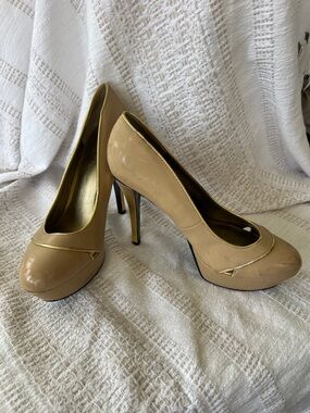 Guess Nude Patent Leather High Heels with Gold Trim